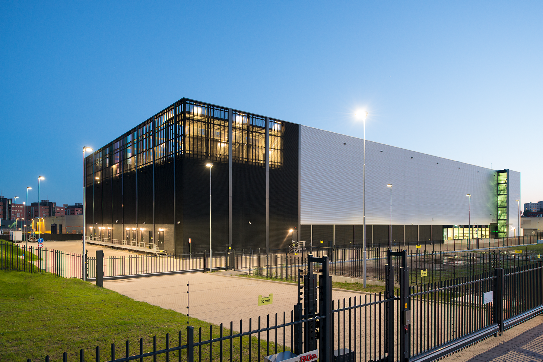 AM6_Exterior-1